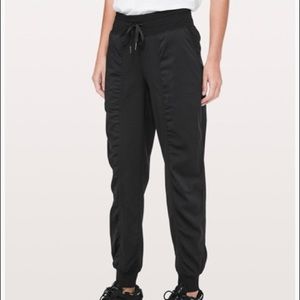 COPY - Lululemon Dance Studio Jogger